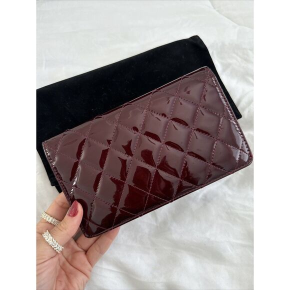 CHANEL Patent Quilted Long Wallet W/dust Bag - Picture 6 of 16